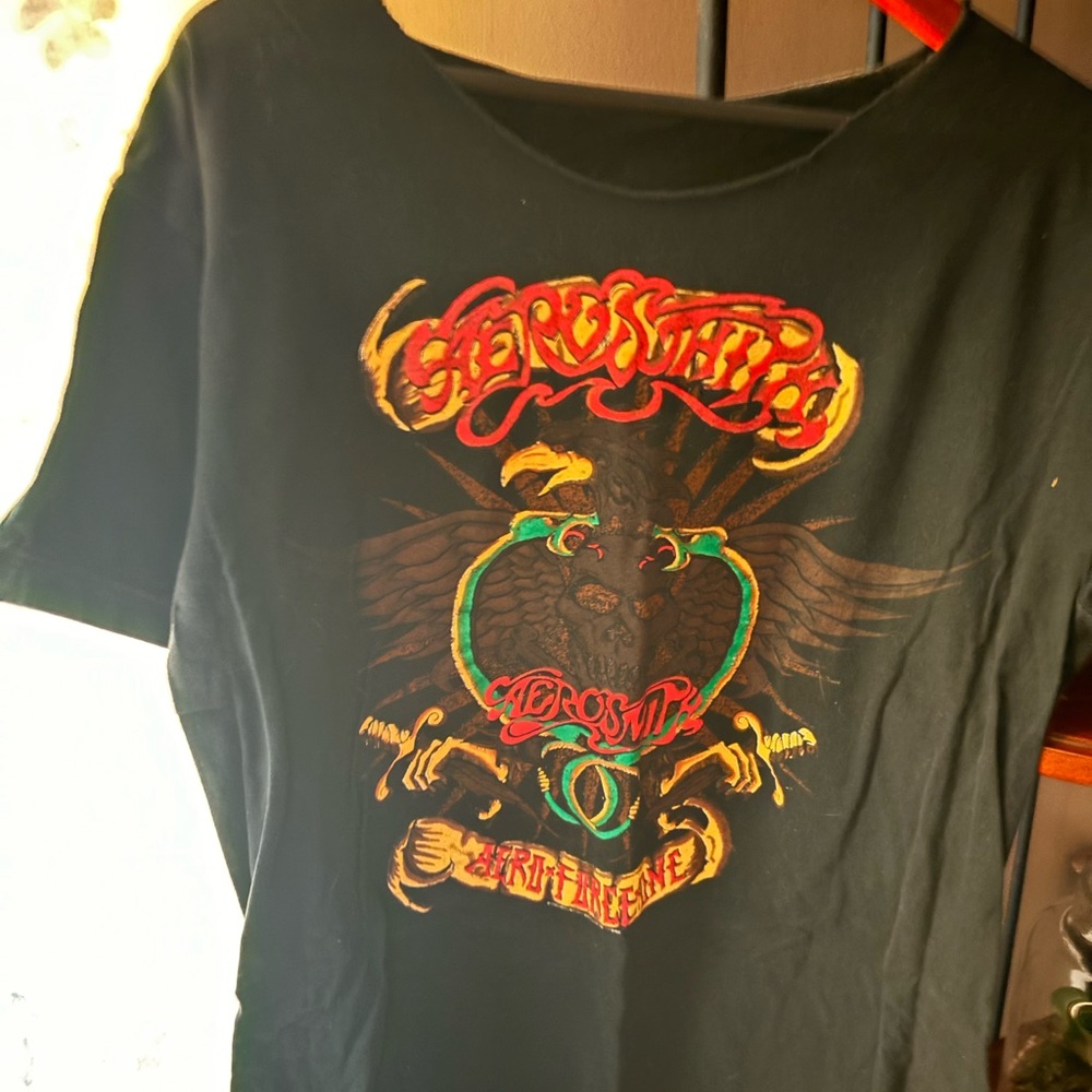 Black and Red Short Sleeve Tee AEROSMITH